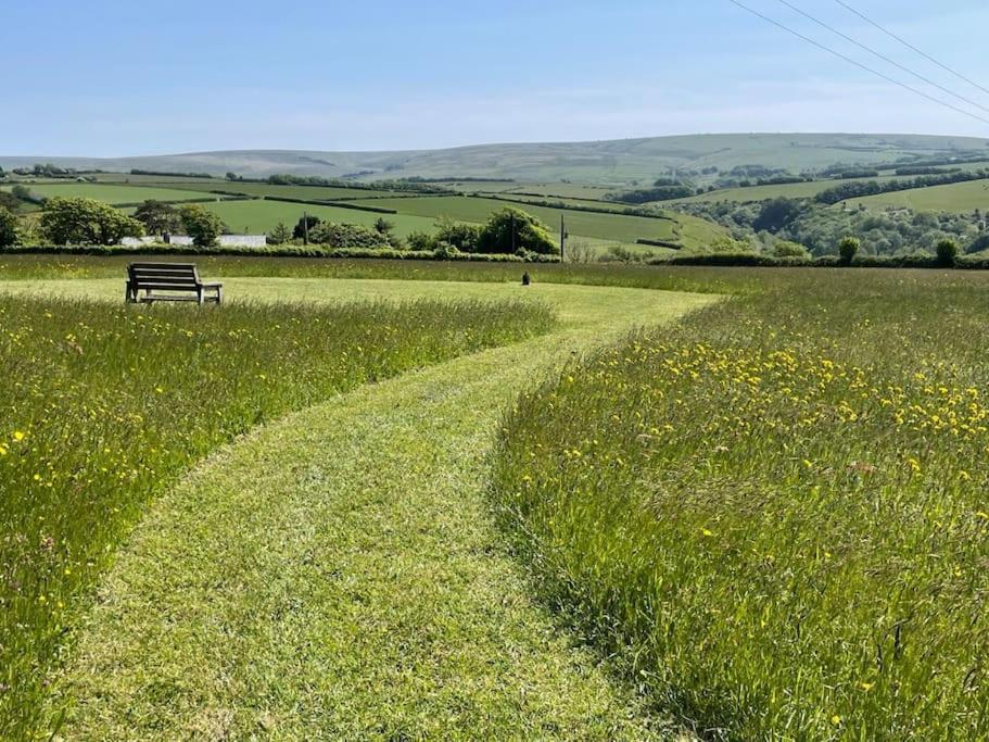 Linnet, Moor And Sea Holidays, Set Perfectly Between Exmoor And The Sea Lynton Exterior photo